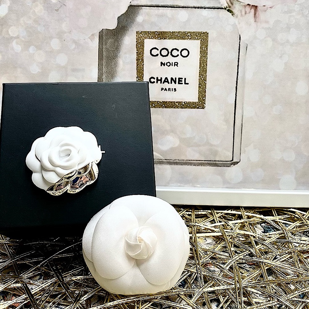 CHANEL Camelia silk pin & brooch- Vintage